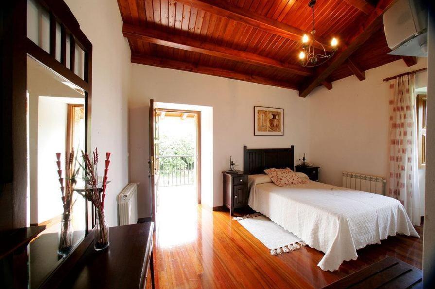 Os Casares Casa Da Botica A Estrada 호스텔 객실 사진