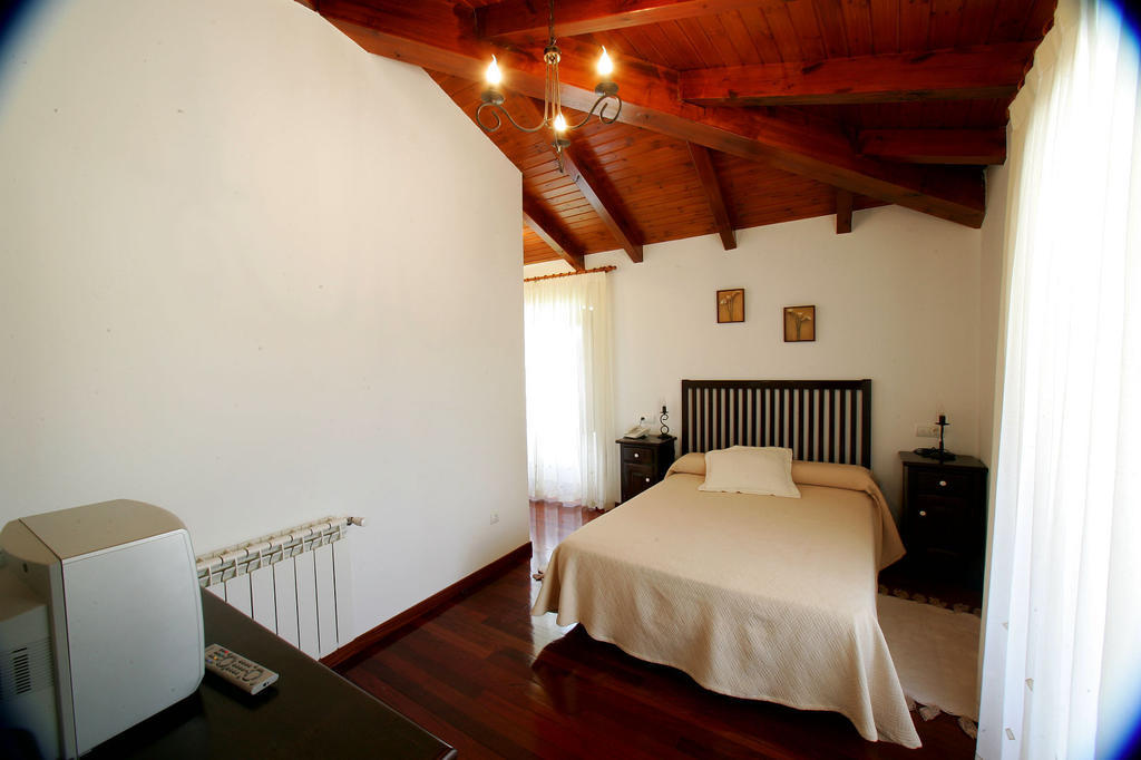 Os Casares Casa Da Botica A Estrada 호스텔 객실 사진